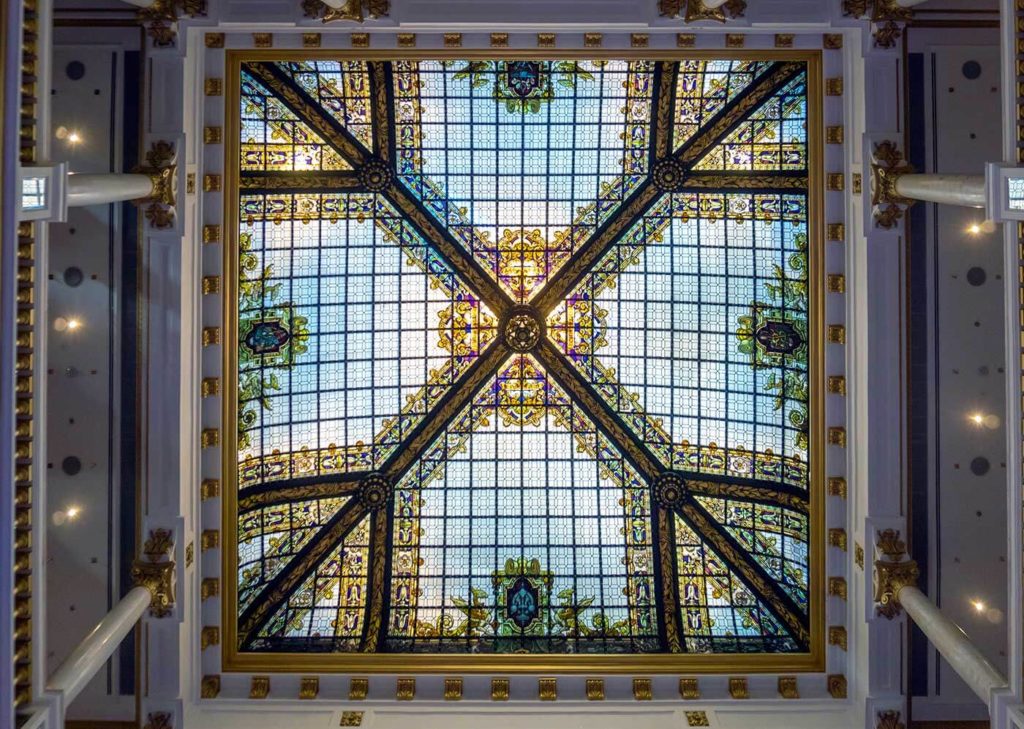 Vidriera Maumejean del Casino Gran Vía de Madrid